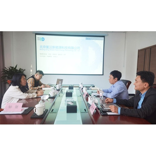 公司總經(jīng)理呂大偉、總經(jīng)理助理王志勇赴東旭集團(tuán)氫能融合產(chǎn)業(yè)園，與投資中心總經(jīng)理張茜、北京氫沄新能源科技公司理事趙珩接洽，建立合作意向